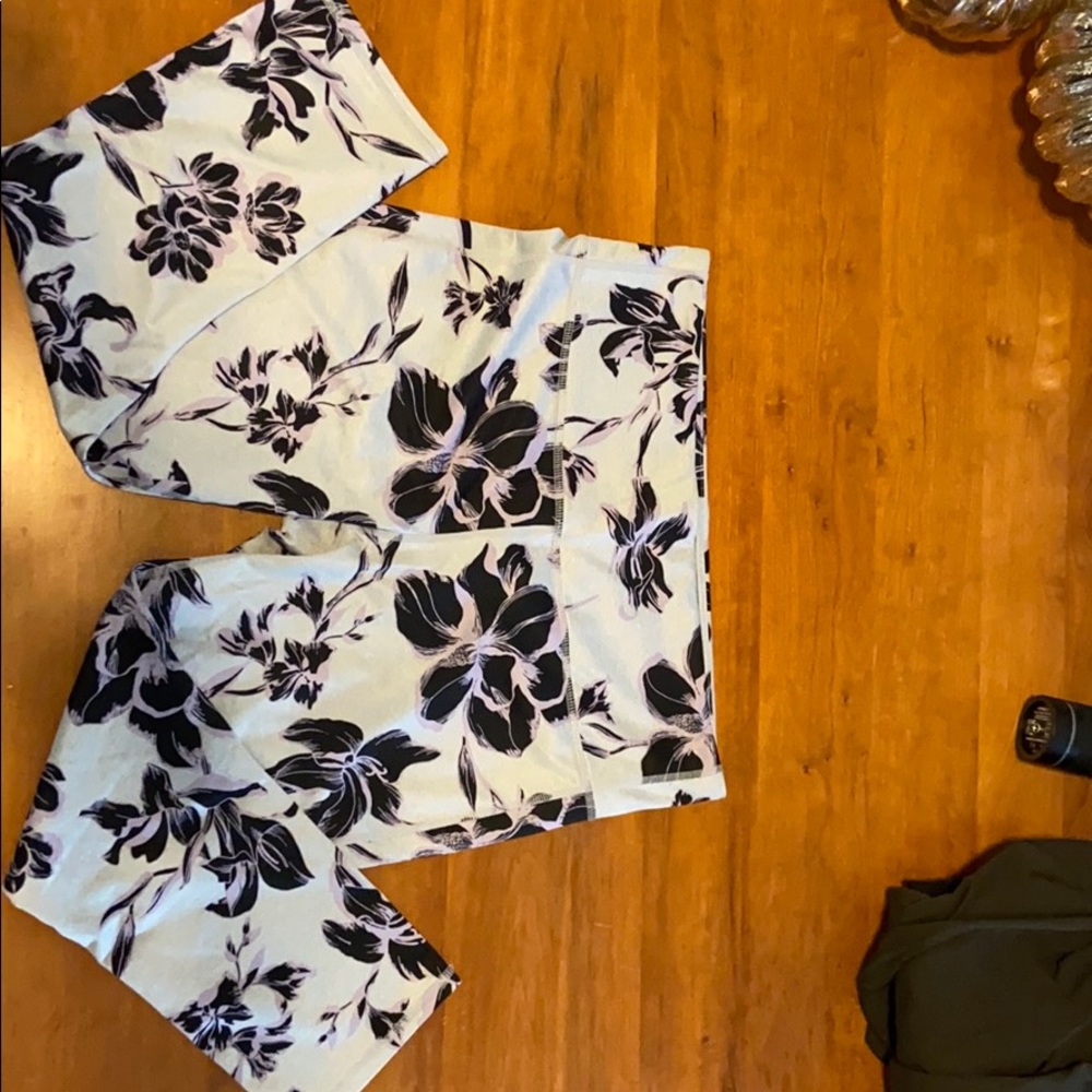 Athleta crop leggings